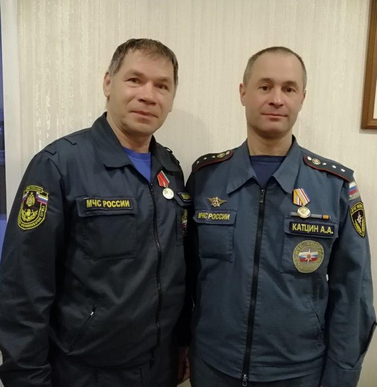 Ветеранов пожарной охраны наградили памятными медалями «30 лет МЧС» и «Ветеран МЧС России»