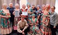 Коллектив народного танца «Уралочка»
